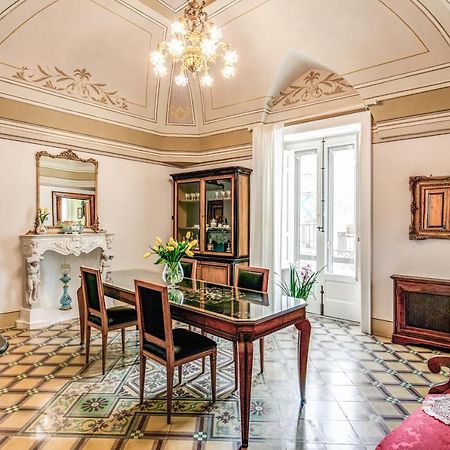 Bed and Breakfast Palazzo Stunis - Dimora Di Charme Ostuni Exterior foto